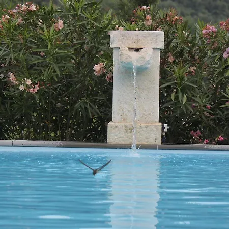 Valle 3* Castelgomberto