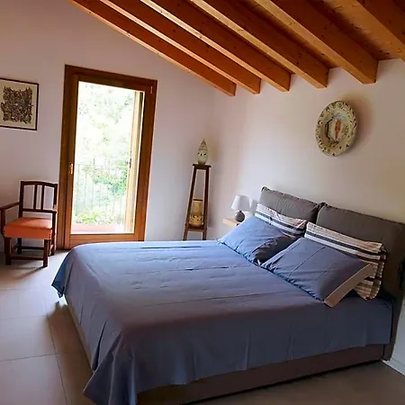 Valle 3* Castelgomberto